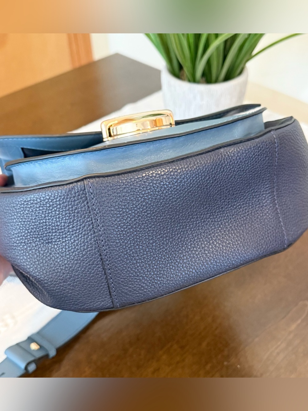Marc Jacobs The Tuck Lock Saddle Bag - Picture 6 of 11